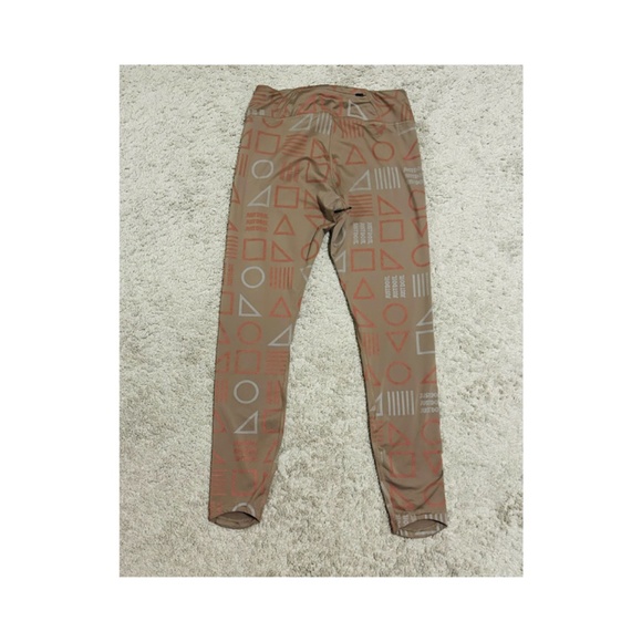 Nike Printed Workout Leggings - Picture 6 of 8